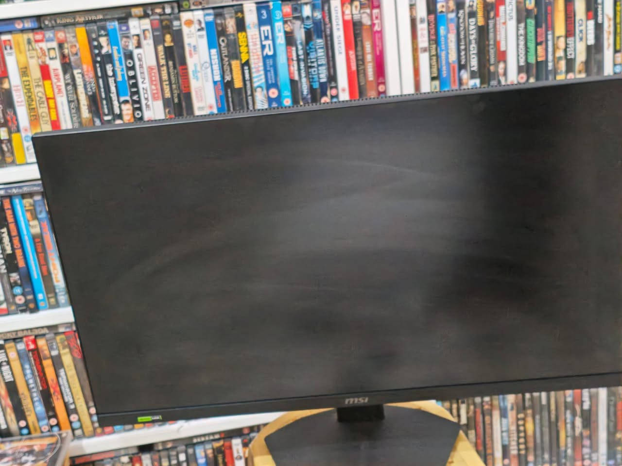 للبيع شاشة MSI G274F 27” Gaming Monitor
الحجم: 27 إنج
النوع: Rapid IPS
الدقة: FHD 1920x1080
التردد: 180Hz
الاستجابة: 1ms
تدعم FreeSync / G-SYNC Compatible

210 مع التوصيل 
الشاشة نظيفة استعمال اقل الشهرين 
للاستفسار خاص


**إذا كنت صاحب هذا الإعلان وتريد حذفه لأي سبب، رجاءا أرسل رسالة إلى الدعم الفني**