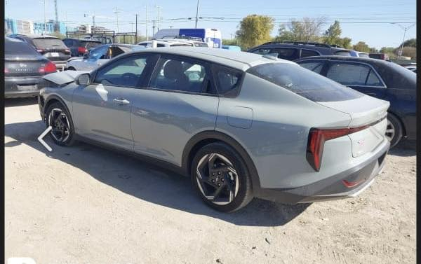 سلام عليكم K4 ,2025 بعد 30 يوم توصل الميناء .
بدون تصليح بدون كمرك . فقط بنيد حادثه

ترهم دفعه هسه ومن توصل دفعه، على مدار دفعتين

شنو ضمانات تحب اني حاضر السيارة فول عدا الفتحة 

بدون ايرباكات مكاني بغداد جميلة:***********
