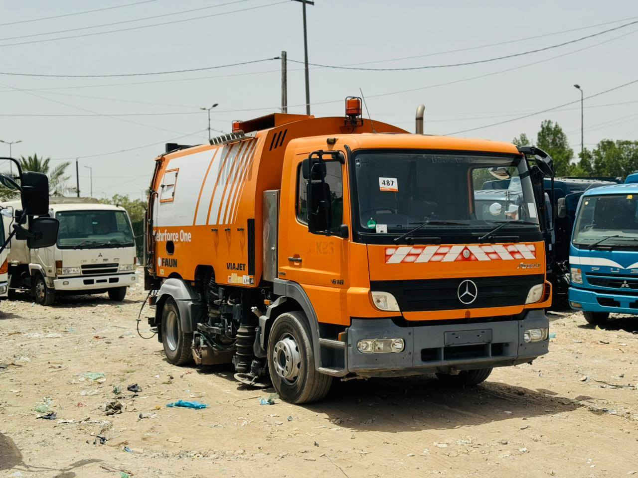 كانسه جديده مامشتغله بالعراق موديل 2017سياره بلاديه قطره صبغ مابيه ٣فرج يمنه اويسره اوجواه فارت غسل بيه شفطه ١٠٠/١٠٠شفط اوكنس سياره مكفوله من كلشي مكاني بغداد الكرخ ***********
