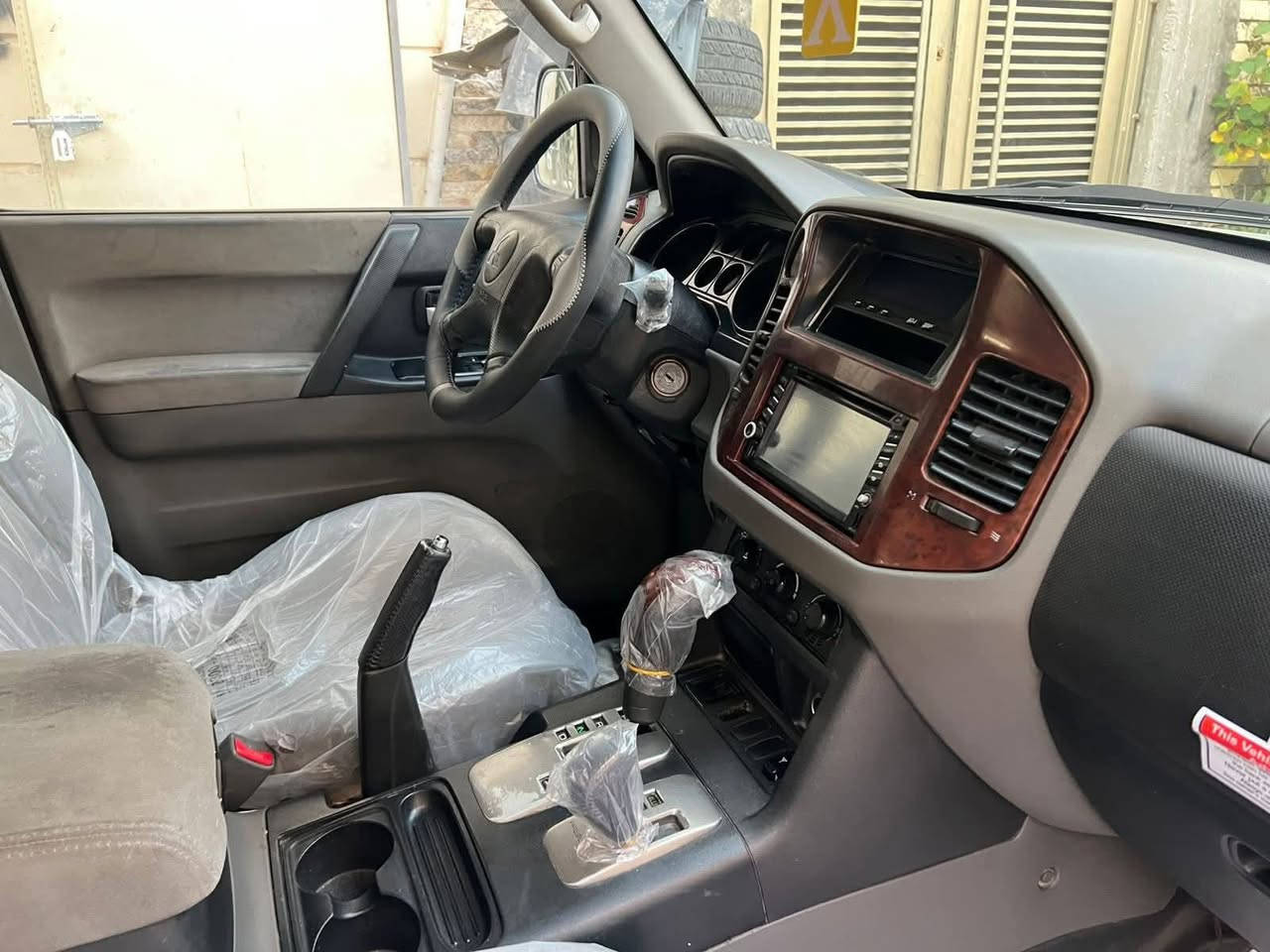 السلام عليكم باجيرو 2006رقم بغداد باسمي مكينه وگير وصدر خير من الله  مكاني بغداد السعر95وبيهه مجال قليل***********
