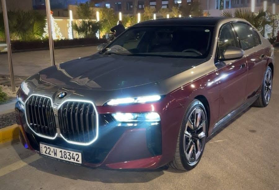 الكرستالة    BMW 740i M kit 

افخم سيارة باعلى مواصفات بتاريخ BMW 

موديل : ٢٠٢٣ 
المحرك : ٦ سلندر توين توربو 
خليجي ضمان شركة العروش 
اعلى مواصفات بالشركة
- 
المواصفات : 
طلب خاص لونين سلفر + ماروني 
لايتات كرستال  
ابواب كهربائية + شفط 
چكات تصعد و تنزل air suspension 
داخل احمر  
قيادة ذاتية 
سقف روز رايز 
٤ كشنات مساج 
٤ كشنات  هيتر + تبريد 
كشن خلفي VIP 
كاميرات ٣٦٠ 
حساسات ٣٦٠ 
رادارت ٣٦٠ 
داتا شو - head up display 
اضائة داخلية كرستال متغيرة
٦ وضعيات قيادة
مغلقة PPF بالكامل 
للاستفسار اكثر التواصل عبر الواتس اب او الاتصال 
***********
***********

💲 علق سوف يوصلك الرسائل سعر
