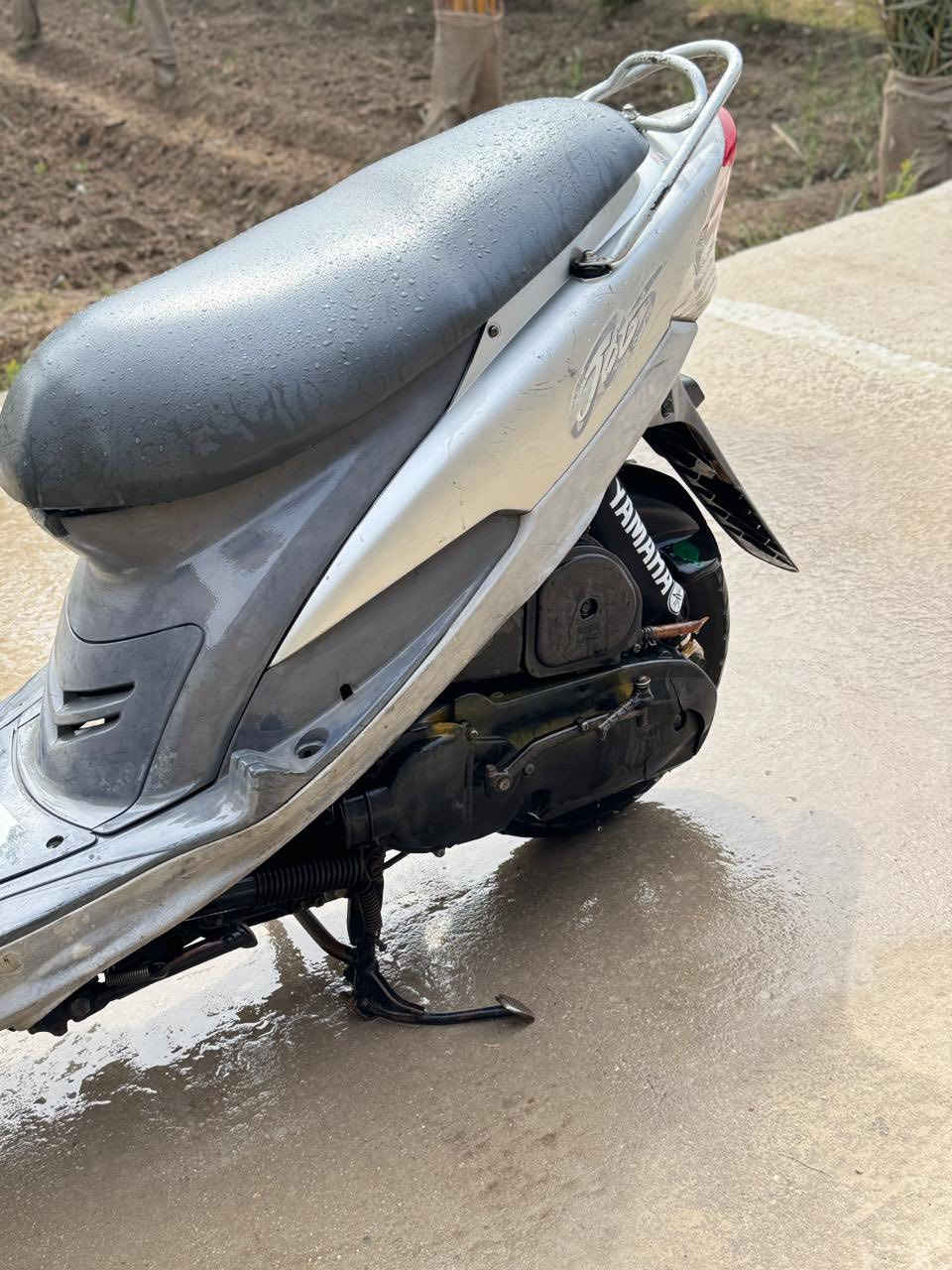 السلام عليكم قجمه للبيع دراجه جاهزه على اخر حبايه مصارله هواي من نازله من رمبه كلشي شغال بيه سلف هند كهرباىيات كله شغاله من تاير لتاير مكانه قضاء المدينه سعر ٨٠٠وبيه مجال بسيط حك جيه رقم 0782053307

انه مكلف بنشرر تواصل على رقم👆🏻


**إذا كنت صاحب هذا الإعلان وتريد حذفه لأي سبب، رجاءا أرسل رسالة إلى الدعم الفني**