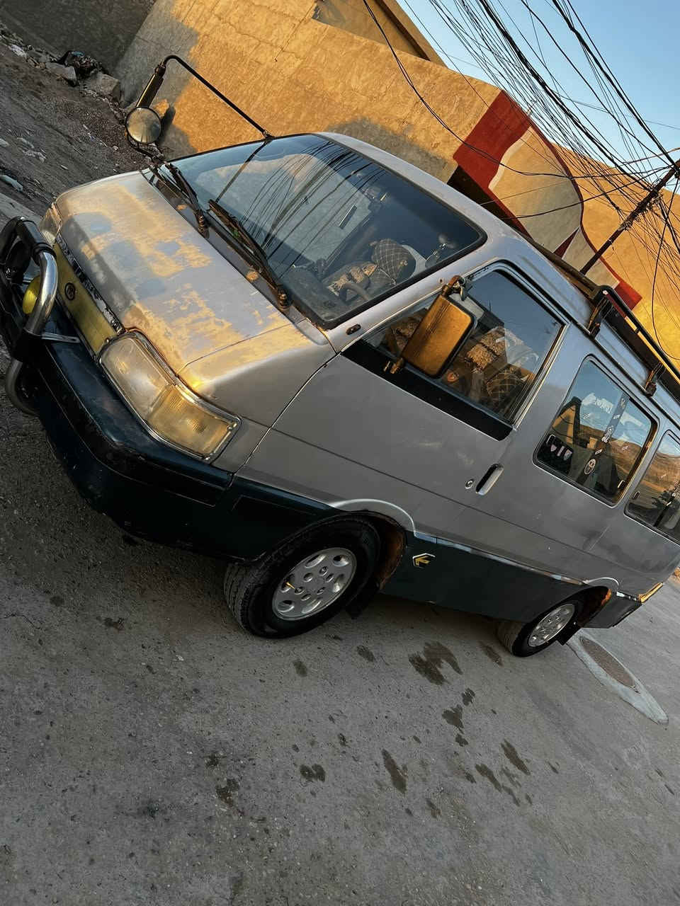 سلام عليكم 
كيا بستا موديل 94 نضيفه حيل اي نقص مابيها 
وشرط التحويل شواصيها مكفوله 
سياره كفاله عامه 
سعرها 34 وبيها مجال 
لاستفسار ***********
