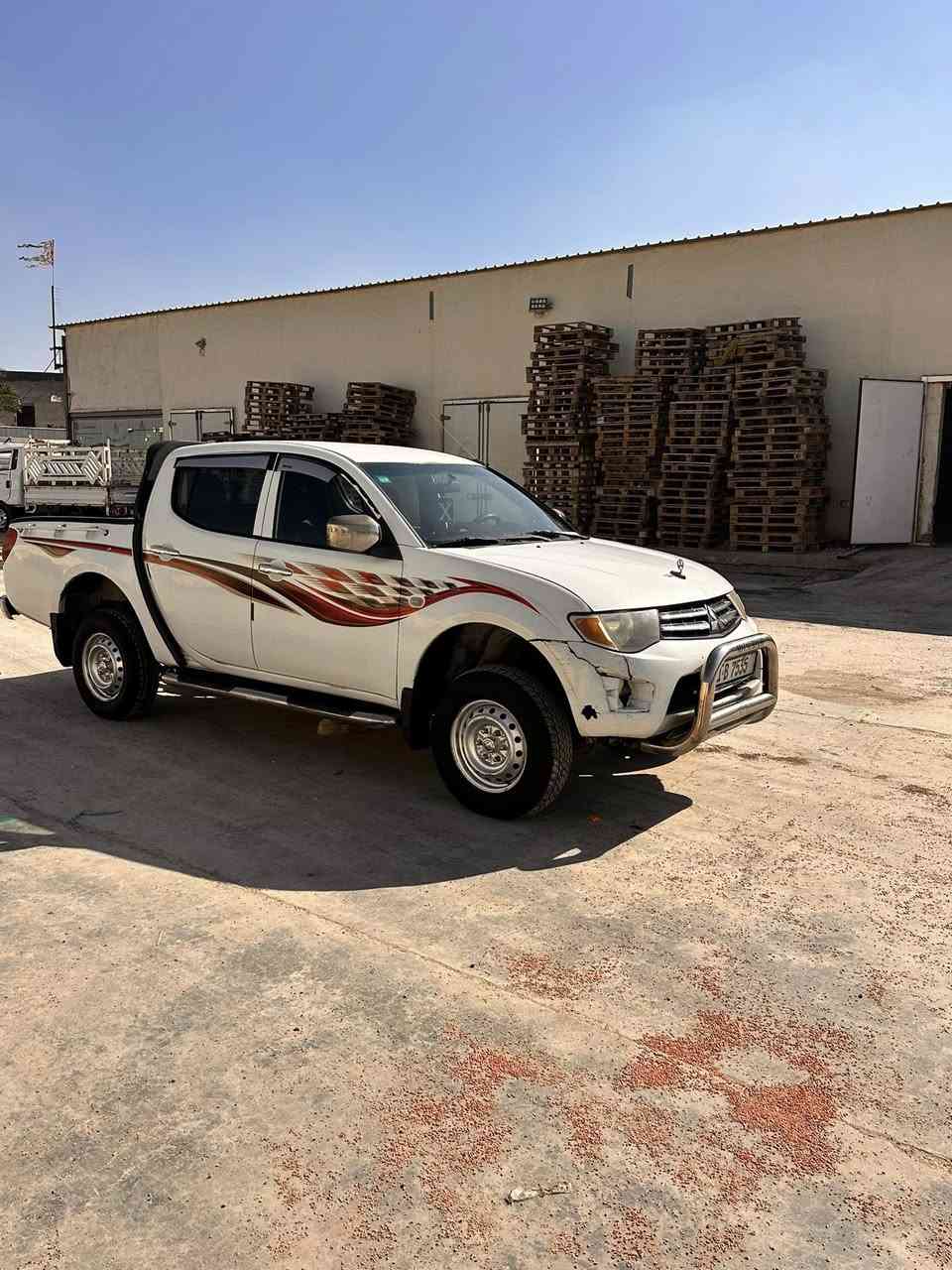 إعلان بيع سيارة
للبيع بيك أب ميتسوبيشي 4 ويل
📅 الموديل: 2011
📍 الرقم: بغداد / إنكليزي
🧾 الملكية: باسمي
📄 السنوية: نافذة لحد سنة 2030

🔧 المواصفات:
 • مكينة 4 سلندر
 • كير + أكسل
 • نظام تبريد شغال 100%
 • كهرباء كاملة
 • جام كهرباء
 • السيارة صبغ مكانات
 • وضعها طيب وجاهزة للاستخدا
السيارة نظيفة وتستاهل، والبيع للجادين فقط.
سعر  ١٢٠$ وبيه شويه مجال
📞 للاستفسار: ***********
