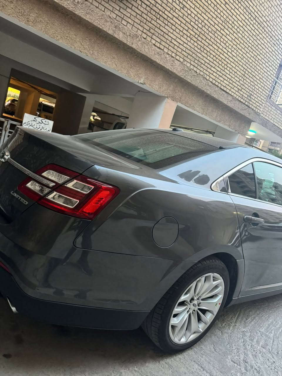 فورد تورس ليمتد فول للاخير 1/1
الموديل :2017
ناقل السرعة ؛أوتوماتيك سبورت
عدد السلندرات ؛ 6 سلندر
حجم المحرك: 3.5L
القدرة الحصانية ! 263hp
ظام الدفع ! امامي
دواخل اسود
الدواخل: 7الوان
بصمة ابواب وبصمة تشغيل+تشغيل عن بعد
نوع الفرش ؛ جلد - كهربائي - تدفئة - تبريد - مساج-سترين تدفئة وسادات هوائية ؛ 3 + 10 شاشة + رادار امامي وخلفي + حساسات قياس الإطارات ؛ 20انش
بردة خلفي
مصابيح ؛ رأس متحرك - إضاءة LED
بابين جهة السكن مصبوغ فقط
بصمه  وياها مالشركة
بدون دواخل بشرط
قطعه واحده ومبدله بلادي 
السعر 147 وبيهه مجال بسيط 
***********
غير متواجد على الفيس الاتصال على الرقم
