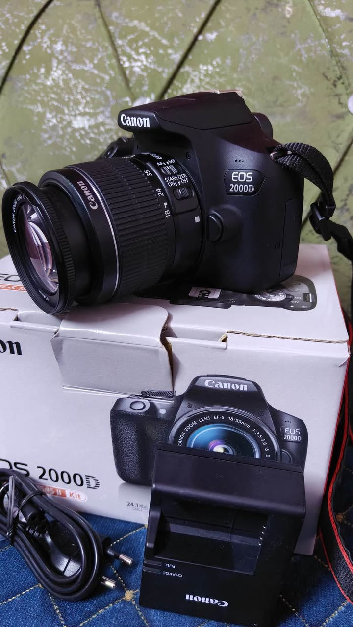 كانون D2000 
كامل ملحقاته 
شاحنه وبطاريه وحزام وعدسته الاصليه 18 55 
وكارتونه سعر 325 الف مكاني بغداد مدينة الصدر بغداد, العراق


**إذا كنت صاحب هذا الإعلان وتريد حذفه لأي سبب، رجاءا أرسل رسالة إلى الدعم الفني**