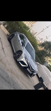 کامیری ٢٠١٨ le  هەردوو سەفحە بەبێ شان بێ ژورەوە تەنها ٤ پەنجە دەرگای د...