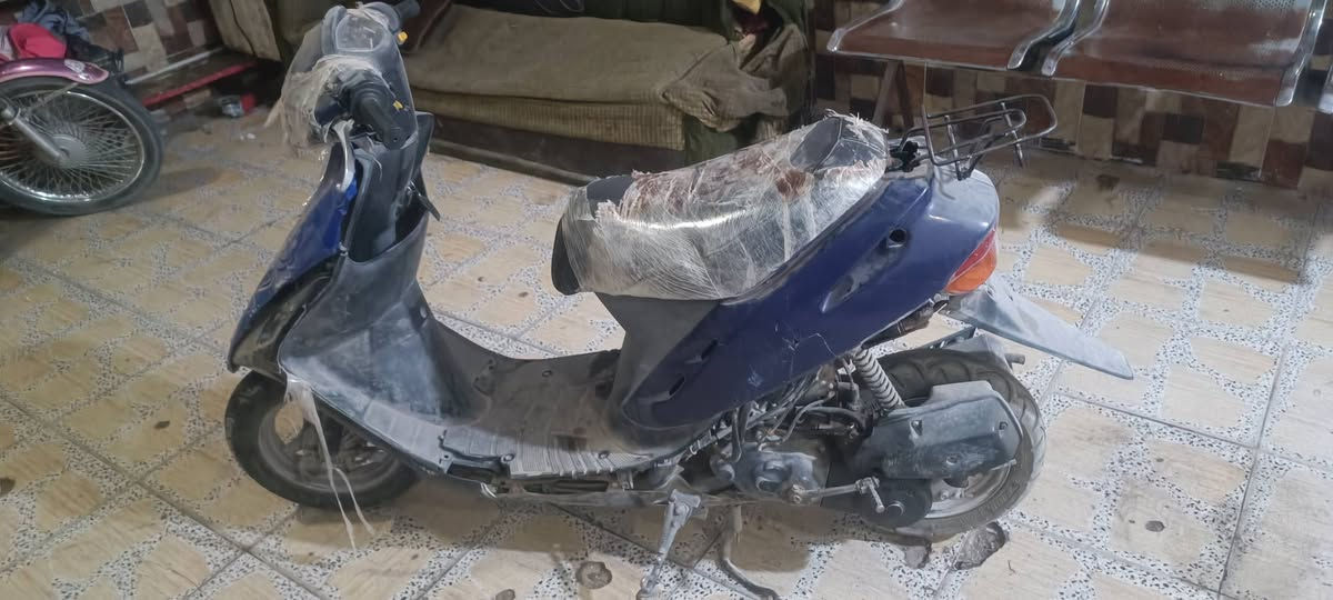 سلام عليكم ماطور ما عرف شنو اسمه بس هندر واحد يشتقل مكينته صافيه مثل دهن سلف شقال دراجه كهربائياتها هم شقاله سعر 170وبيها مجال لطيبين ***********
