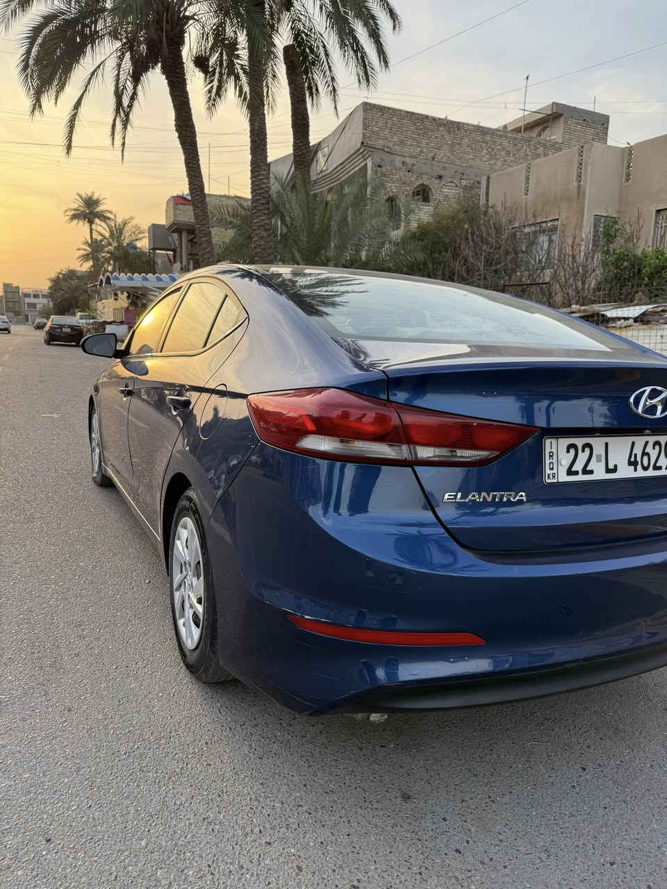 سلام عليكم 
النترا 2017 
ماشيه 140 الف كيلو
سياره نظيفه وارد امريكي بدون حادث
رقمه اربيل باسم الشركه
120 سعره وبيه مجال بسيط 
الاستفسار ع رقم ***********
