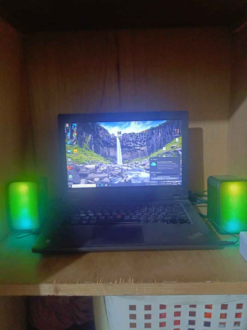 لابتوب HP وياه سماعات خارجية بطاريته شغاله مواصفاته با الصوره مذكوره مكاني بغداد البلديات السعر 130 بغداد, العراق


**إذا كنت صاحب هذا الإعلان وتريد حذفه لأي سبب، رجاءا أرسل رسالة إلى الدعم الفني**