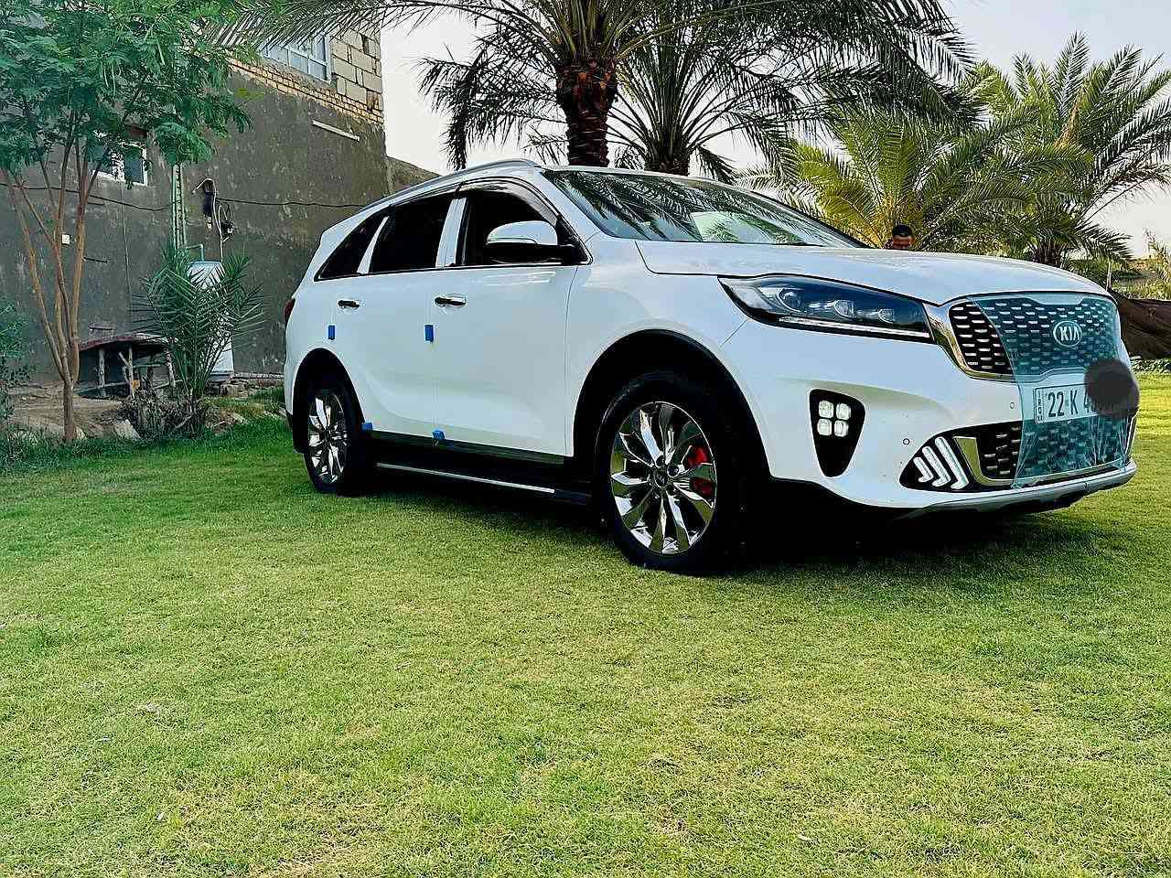 سورنتو 2019شكل 2020خليجي فول مواصفات من عده الفتحه مكينه 6vسياره جديده وجاهز من كلشي تخم تايرات جديد حداديه جديده تبريد ثلج رقم اربيل  الجديد سنويه باسمي السياره كفاله ماعده الجاملغ الخلفي او مكانات صبغ علئ وضع الشركهه مكلف بل نشر 
السعر 215) ***********
