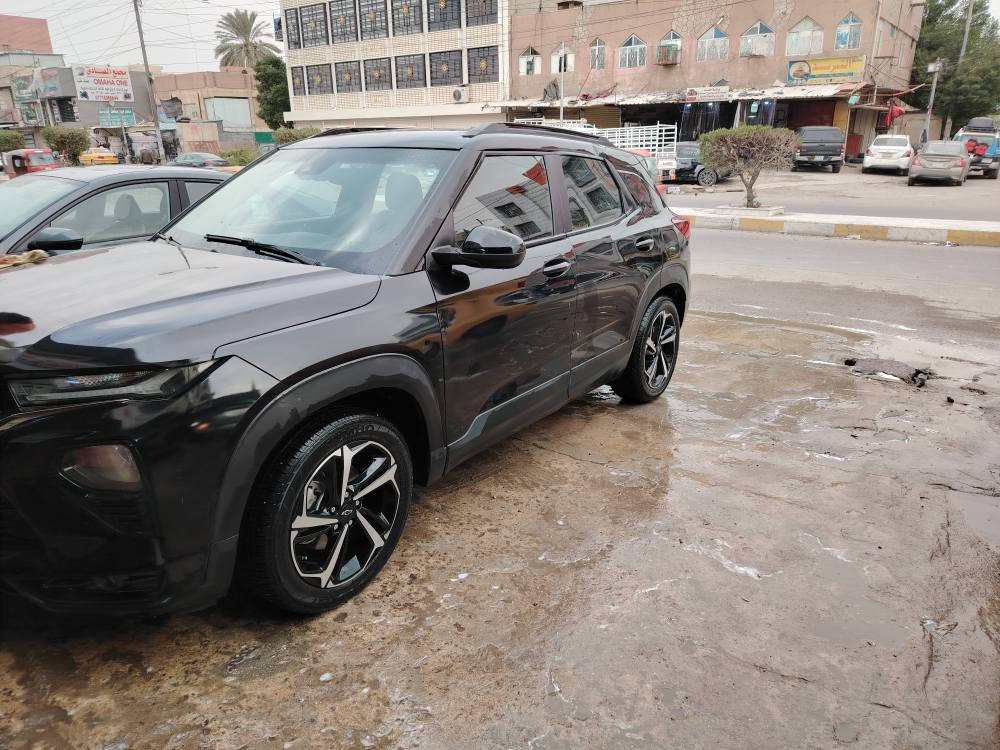 السلام عليكم ترل بلايزر موديل ٢٢ اراس فول الفول رقم اربيل باسمي مكاني بغداد اليرموك ٤شوارع
السعر ١٤٠ 
***********
صورالحادث هم منشوره وياها
