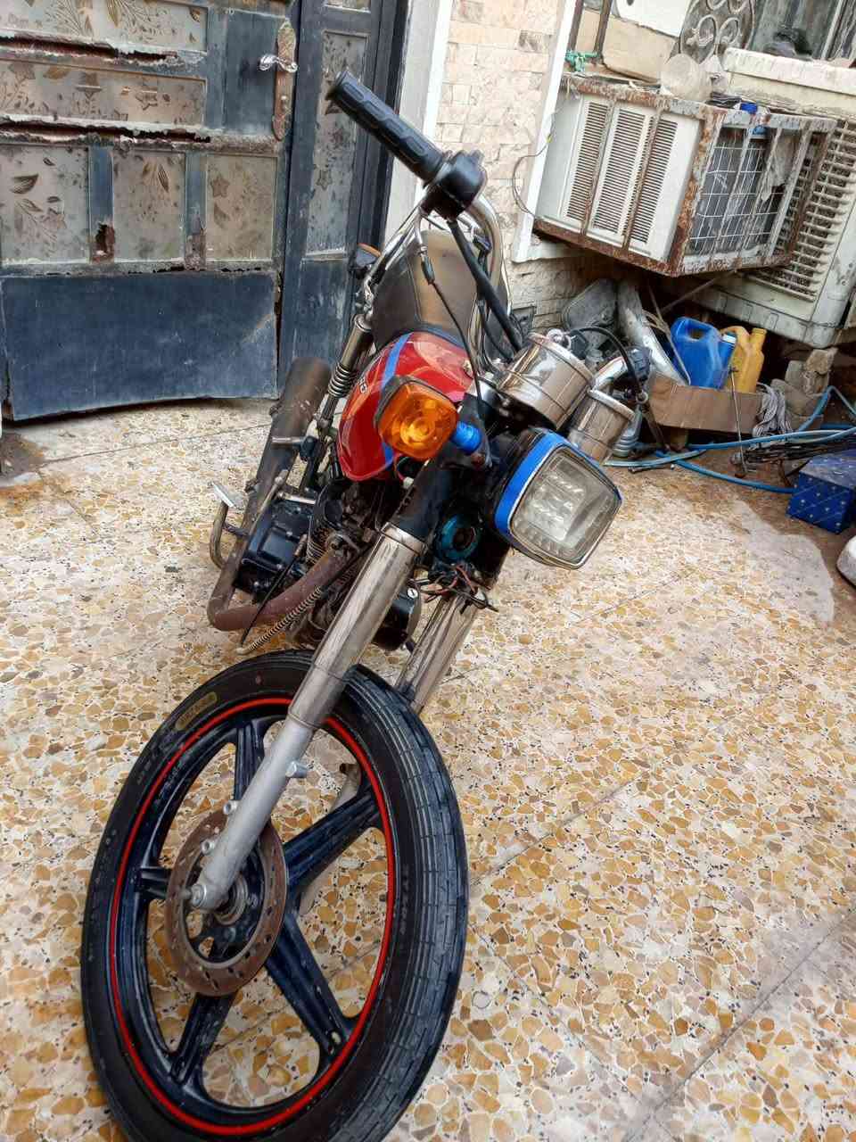 للبيع دراجه إيراني مكاني الشعب سعر 300
***********
