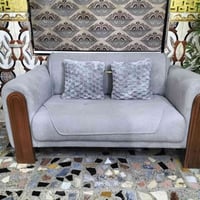 تخم عشر مقاعد مستعمل شي قليل للبيع  07750319277