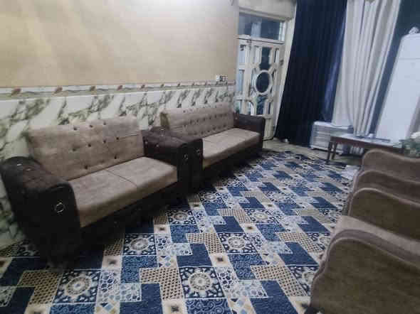 سلام عليكم طخم للبيع نضافه 100/100 ما بي اي ضرر مثل ب صوره سعر 175 وبي مجال قليل عنوان ابو رمانه شراي يتصل على الرقم *********** عمارة
