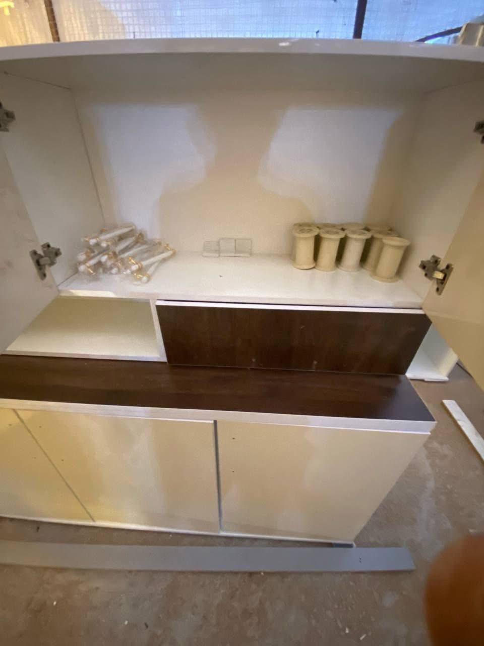 السلام عليكم  متوفرعدنا كل انواع الكاونترات وحسب طلبكم وتفاصيل اضافه الحابيها مع توصيل سريع الكل المحافظات  اي استفسار خاص ✨✨


**إذا كنت صاحب هذا الإعلان وتريد حذفه لأي سبب، رجاءا أرسل رسالة إلى الدعم الفني**