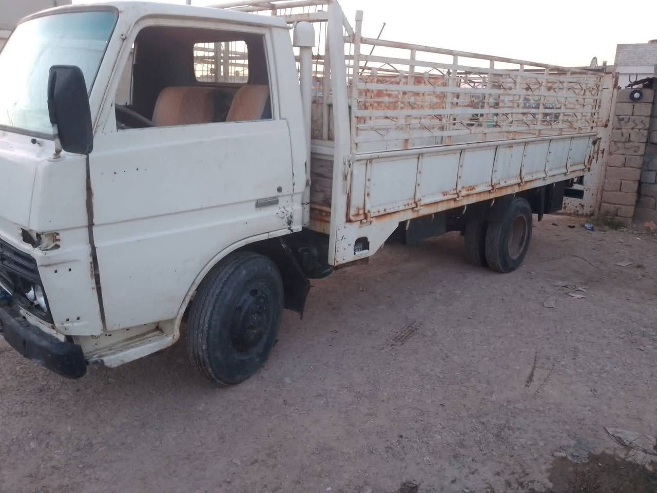 دانيا للبيع كوم حديد شاصيها نضيف كشرها نضيف تايرات طخم الوره جدد مو مفترات مكينه كايمه العنوان الموصل قرية الموالي سعرها قفلها 20ورقه المراسله علخاص


**إذا كنت صاحب هذا الإعلان وتريد حذفه لأي سبب، رجاءا أرسل رسالة إلى الدعم الفني**