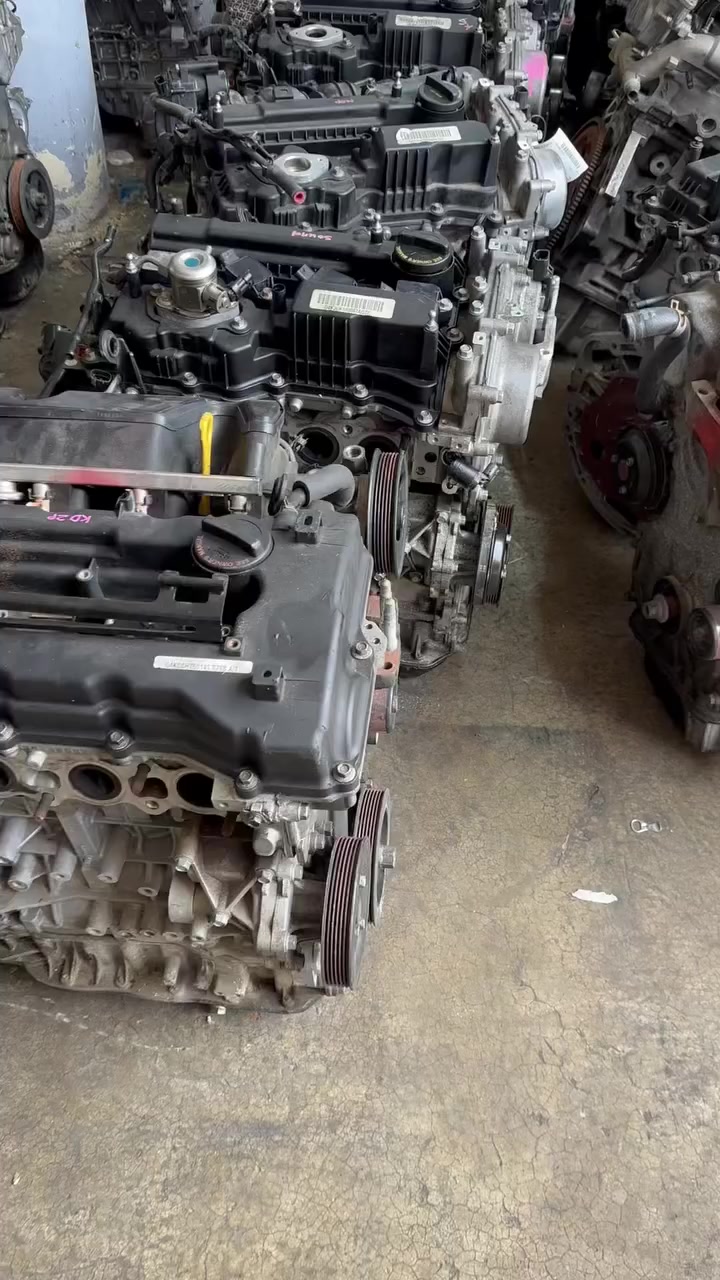 لسلام عليكم متوفر مكاين وگيرات لجميع أنواع السيارات ايضآ يوجد فتح وشد وصيانه عنوانه كراده ***********
