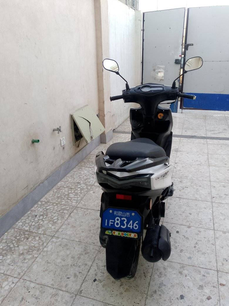 دراجه سكنس حديث كوري سرعة 140 مكينه بلاديه ما مفتوحة ابد ناعمه شلعه قويه كهرباء كوله شغال نكره سلف اوراق بسمي الدراجه كمرك مدفوع يعني تترقم أصولي السعر 450 بغداد الشعب رقمي ***********
