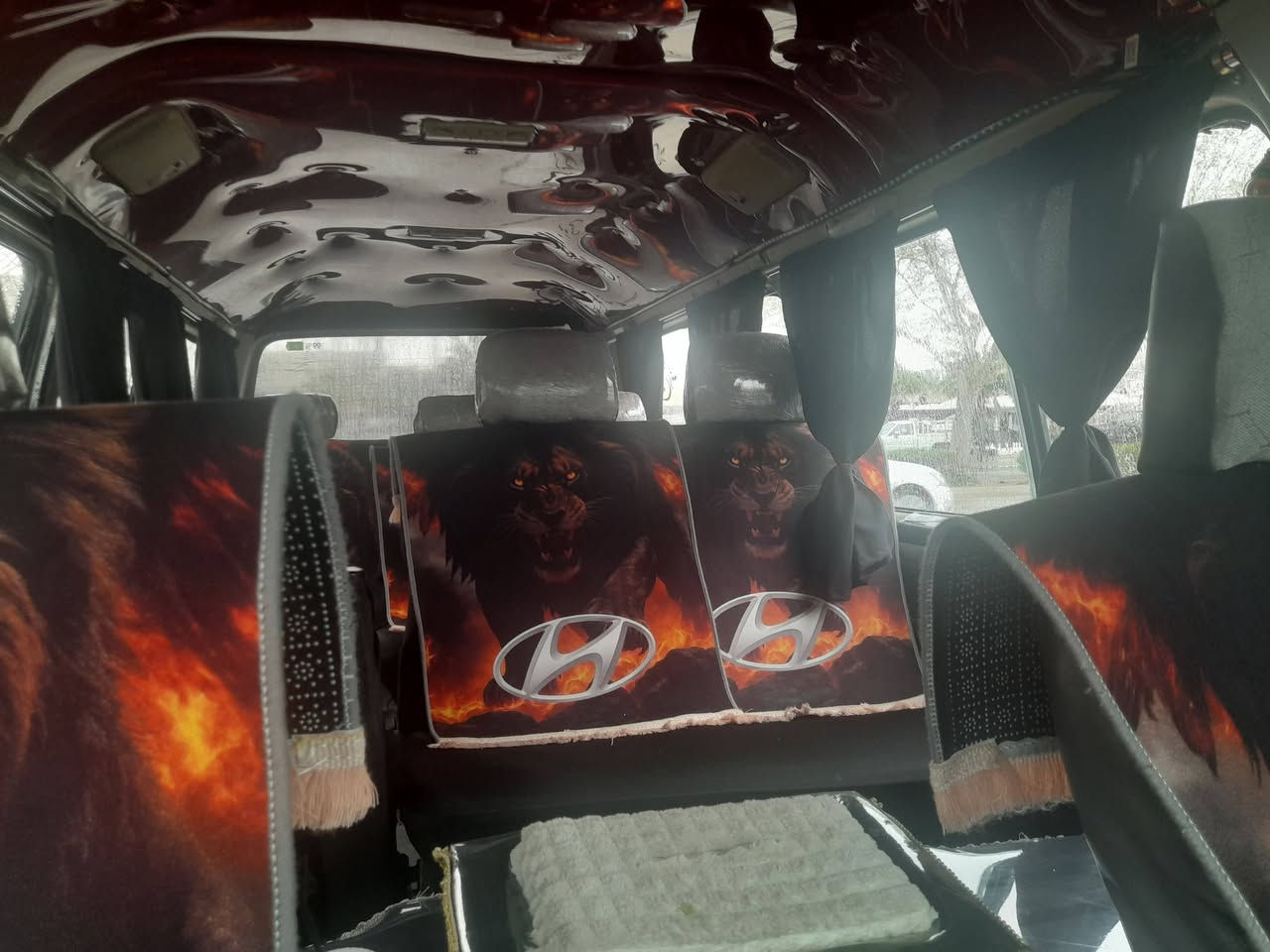 هوندای مودیل 1998 ئارمی سلیمانی مە کینە ی ئونجی گیر بە نزین250مە سرەفی  نیە سە دری لوکە کامل جوانکاری بو کراوە سعری 46گڵا تۆزی مە جال ***********
