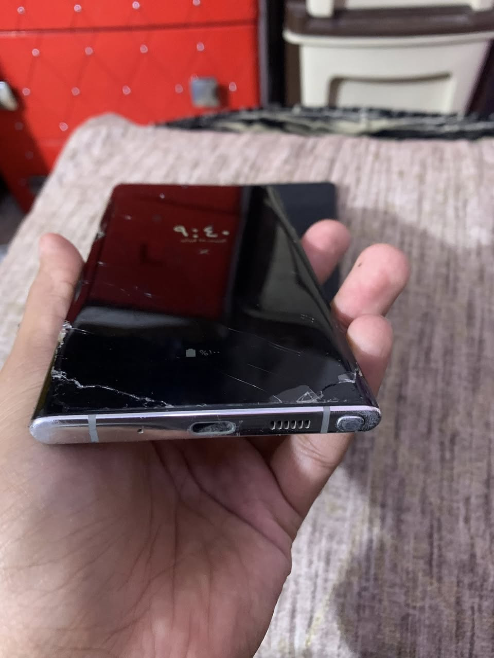 السلام عليكم
جهاز سامسونك نوت 10 بلاص 

ذاكره 256 

عشوائيه 12 

جهاز مكفوووول كفاله عامه 

فقط ضهره مبدل عادي 

الباقي كله شغال وعالضمان 

كامرات 

نت 

صوت 

سيمكارت 

كله كله شغال وعالفحص 

بصمه 

السعر 190 الف 

بغداد مدينة آلصدر 

توصيل ما عندي للاسف


**إذا كنت صاحب هذا الإعلان وتريد حذفه لأي سبب، رجاءا أرسل رسالة إلى الدعم الفني**