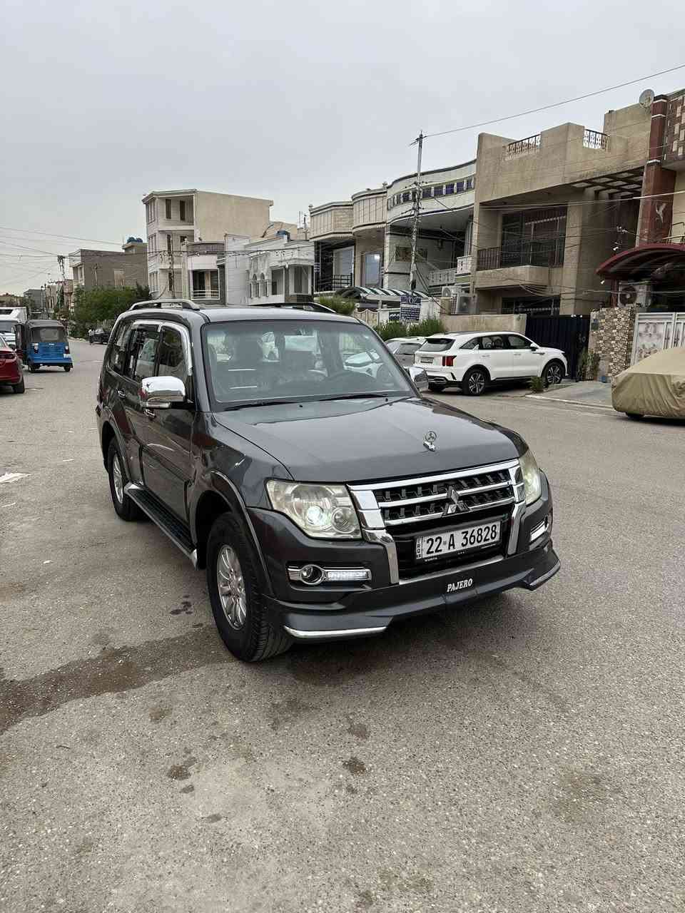 .
سلام عليكم 
باجيرو 2015 خليجي مواصفات كويتي GLX
مري شفط اشاير بلمري 
شاشه 
فور ويل 
مكينه كير خير من الله 3500
صدر امامي خلفي جديد تخم تايرت جدد
دوشمه كاعيه وكشنات 
تبريد تدفئه كله كامل ماشيه 110
جاهزه من كل النواحي السونار بل صور👇 واضح كلشي 
رقم اربيل جديد وكاله او تحويل السعر (153)وبيها مجال بسيط مكاني بغداد الحريه رقم ***********
