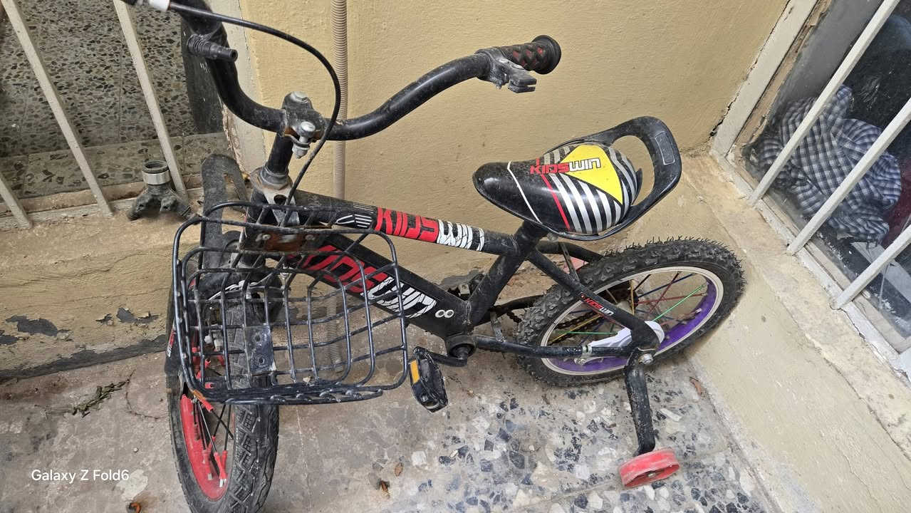 السلام عليكم بايسكلات اطفال عدد 2 للبيع سعر الواحد ٣٥ الف للاستفسار *********** مكاني مدينة الصدر
