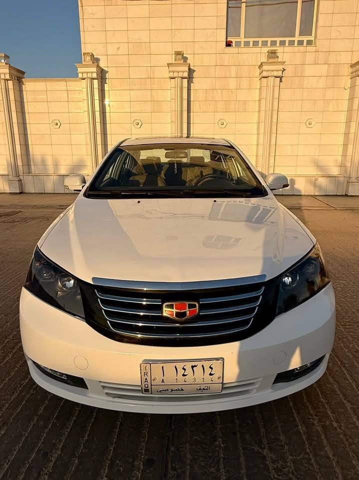 السلام عليكم
جيلي امكراند c7 موديل 2012
رقم السيارة نجف السعر 60 ورقة وبيه مجال 
محرك 1800 نظيف ناعم جدا
كير ومحرك على وضع الشركة ماملعوب بيهن
فتحة سقف + اشاير مري
تبريد ثلج
بيه جاملغ عكس السايق بارد
والباب الي يم السايق صبغ بسيط 
لغد وشاصي مكفول
سيارة نظيفة كلش غراضه كله على وضع الشركة نقصه بور ستيرن فقط

مكاني بغداد الدورة البوعيثة
للاستفسار ***********
