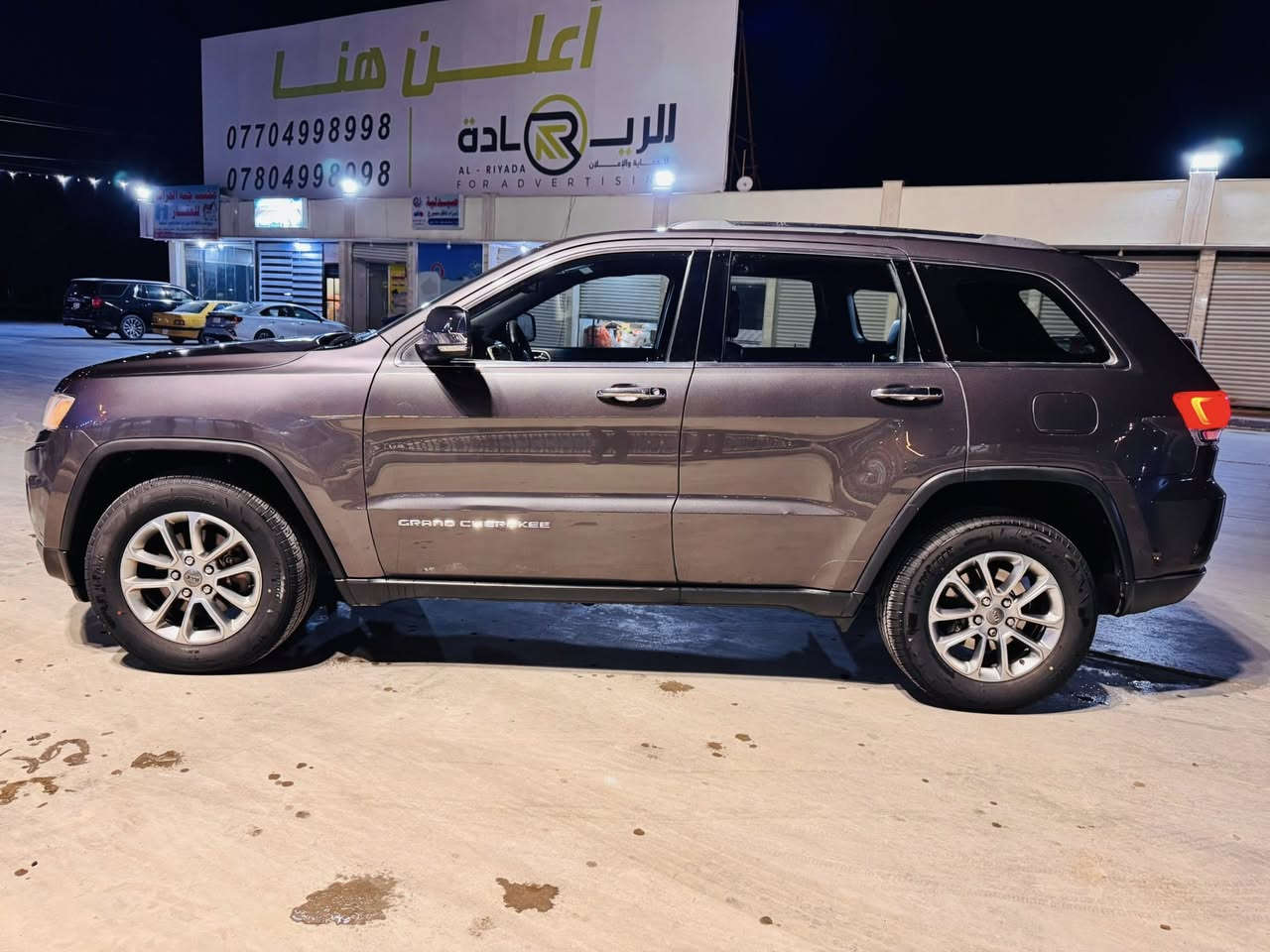 السلام عليكم
للبيع جيب لمتدد 2015 فول مواصفات
معروفه مواصفات المتدد مايحتاج اذكرها
مكينه كير كفاله تخم تاير جديد السياره برغي ما بيها نقص
حادثها جاملغ وبنيد بدون دواخل
رقم :بابل
السعر: 180  وبيها مجال حق الجيه 
العنوان: بابل
رقم الهاتف ***********
