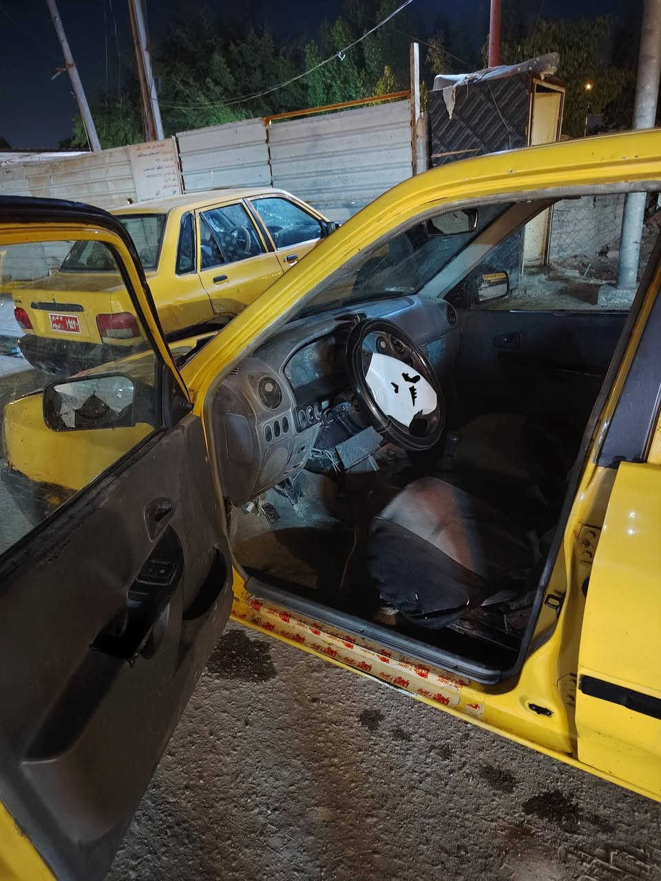 السلام عليكم
سايبه للبيع 

موديل 12 

ماكينه وجير جدد 

النشر شغال 
السعر 1,100 وبيها مجاز
كهربائيات شغاله 

ثانويه 2018 

المكان نجف ورا ملعب النجف يا معود واحد

النشر الجديد 

الرقم ***********
