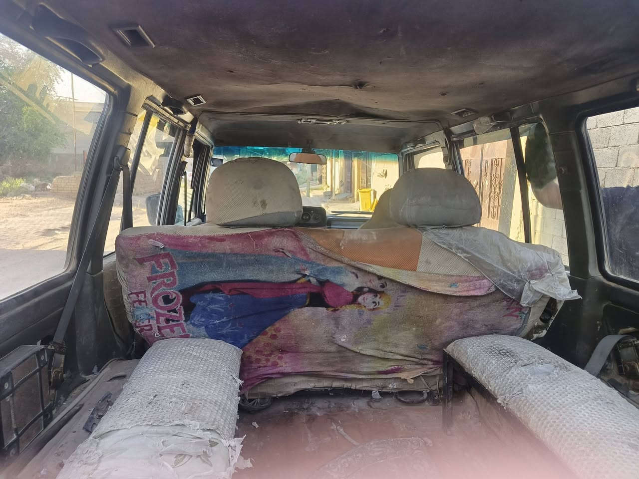 السلام عليكم كالوبر موديل 96 محرك في تي في رقم بغداد باسم تخم إطارات السعر 28 ورق *********** مكان سياره بغداد المدائن
