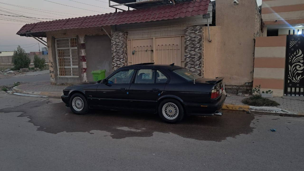 بي ام 525
مسكر فانوس 
اصل 500
تبريد شغال 
كير محرك خير من الله 
السياره مصبوغه احزام جماليه فقط 
السياره خير من الله 
معروضه 55وبيهه مجال وترهم مراوس فرق 
متوجد ماسنجر


**إذا كنت صاحب هذا الإعلان وتريد حذفه لأي سبب، رجاءا أرسل رسالة إلى الدعم الفني**