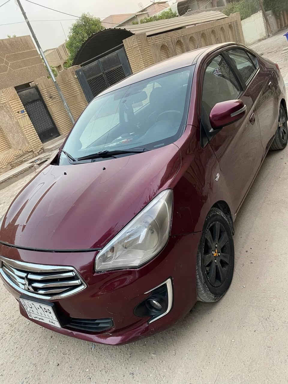 متسوبيشي ميراج ٢٠١٨ حره رقم بغداد  بأسمي محرك 1200 اقتصادي محرك ياباني سحبها وتبريد خير من الله ولدليل من تطلع تراي حتشوفها

//بدون ايرباك حادث بسيط وكلشي ممبدل بيها وبدون صبغ
صور الحادث موجوده بالصور مع رقم الشاصي 

فول مواصفات/ بصمه/ تشغيل عن بعد/ شاشة كار بلي/كامرة اصلي/نظامين للقيادةسبورت وعادي/ كروز سرعه/ تحكم ستيرن/ اشاير بالمري/ كشنات تدفئة// كامرة تسجيل امامي من شركة شاومي/ السيارة ارضيه وسقف مدوشمها جلد
ماشية ٥٠ الف/  تبريد بيانو/ اضاء دشبول لد اصلي

السيارة بالمنصور/ السعر قفل 65 ورقه
وبيها فقط دعاميه تحتاج تبديل وبيها بارد هم 
***********
