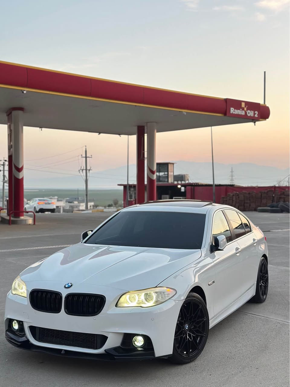 Slaw La addmin. ❤️
BMW. F10. 528i.  2012. ✅🦅
F10. DUBAI. 
***********
***********
***********
مكينه. ٥٢٨i. 
2012
سه ياره كه دووبه يه.  بي ره قه مه. ساغه. 
كلينه. بي بوياغ. بي سارد. بي جالو. شوخت 
چالو. ٢ گه لا. ببره. هيج هيجي. نيه به شه رت.  
ده حامي بو ده حامي. به شه رت 
فول مواسه فات 
سلايت گه وره 
شاشە گەورە 
بريك به سمه 
حاسه. و كاميرا. ٣٦٠. پله. 
هه موو گياني له سه ر شه ريكه يه. 
به سمه 
ئۆتۆ. سلف
سندۆق شەفت 
کوشن خەزن
کوشن کارەبا. 
ئاوینە کارەبا. ئاوینە. ئەخە وێت 
ناو دەری لۆک. ماشاءالله 
گيرو مه كينه. به شه رت. نه كراوه ته وه 
كاره باي به شه رت يه ك مانگ. هيج خه له لي نيه. رانية, السليمانية
