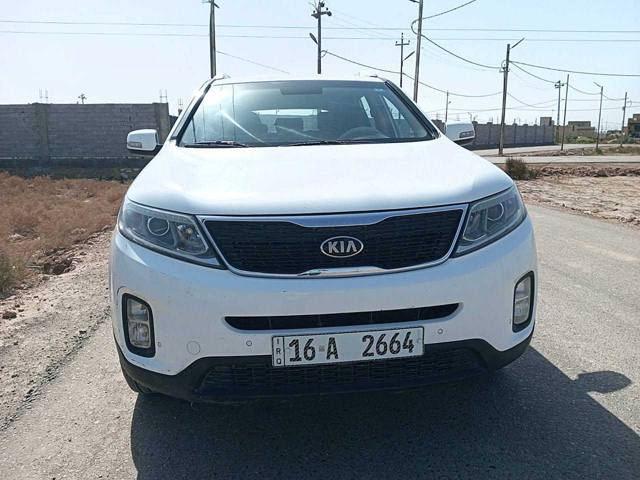 سورنتو 13 خليجي 4 سلندر 7 راكب مكفولة من الصبغ الحادث الضربة 3قطع تبريد رقم قادسية جديد ،، والمكان مركز الديوانية ،، عداد كدامك وهذا السعر 175 بي مجال للطيبين وكلمن اعرف بحلاله ،، *********** 
أي سعر تكتبه لا راح اضايق ولا يقلل من قيمة سياره ،،
