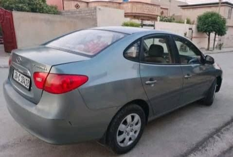 🚗 للبيع | هيونداي إلنترا 2011
🔹 اللون: نفطي

🔹 المحرك: 1600، ما مفتوح

🔹 الكير: عادي

🔹 الممشى: 261 ألف كم

🔹 السنوية: مجددة لغاية 2028

🔹 السيارة باسمي وشرط التحويل

🔹 أوراقها كاملة والتحويل فوري

🔹 التواير الأربعة جديدة

🔹 التبريد ثلج

🔹 السيارة جاهزة

الملاحظات:

باب السايق بيه علّة باردة.

السقف بيه شبر مكحول.

باب الراكب بيه صبغ لحد المصطرة.

صفراية الكير للغيار الثالث (3) رايحة.

💰 السعر: 100 ورقة، قابل للتفاوض .

📞 للاستفسار: ***********
