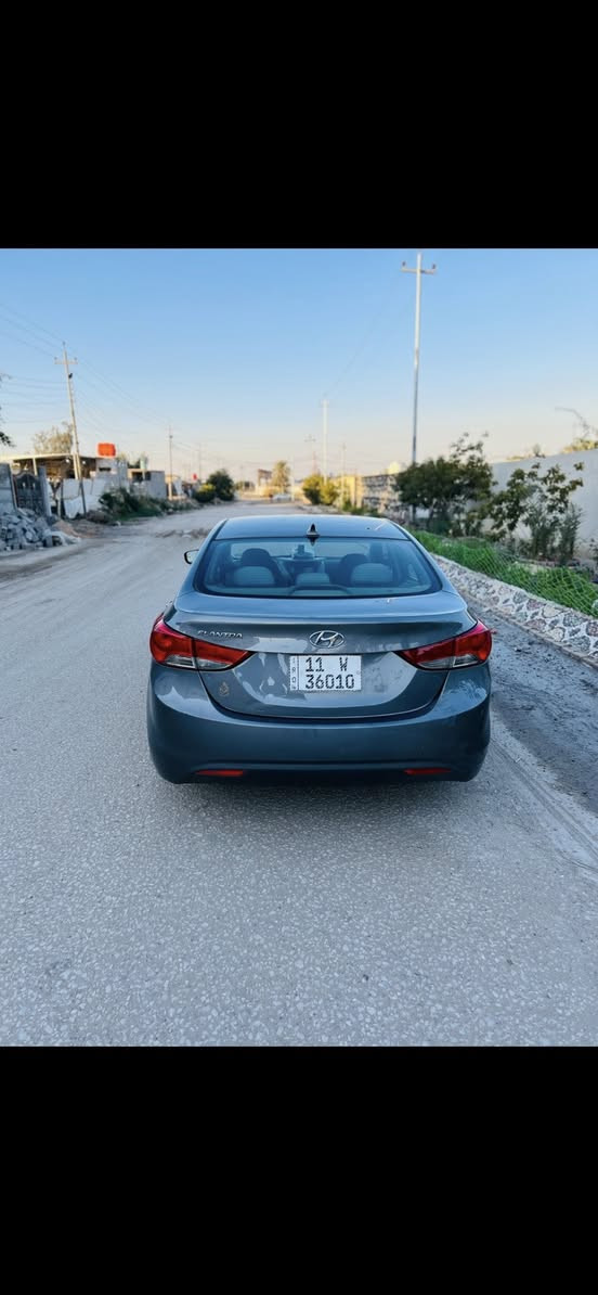 السلام عليكم من رخصت الادمن النترا 2013وراد امريكي حادثه  نص جاملغ امامي بدون دواخل بدون تبديل ليبل واحد وهنا بل عراق بيه قطع ونص كلير  رقم بغداد بسمي مكينه 2000دوش كير مكينه خير من الله  السعر ب 102 وبيه مجال  بسيط العنوان بابل قرب سيطرت الاثار 
***********
