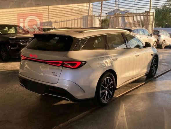 سيل 6 
من BYD
فول مواصفات اسيتيشن
قطعه وحيده 
***********
