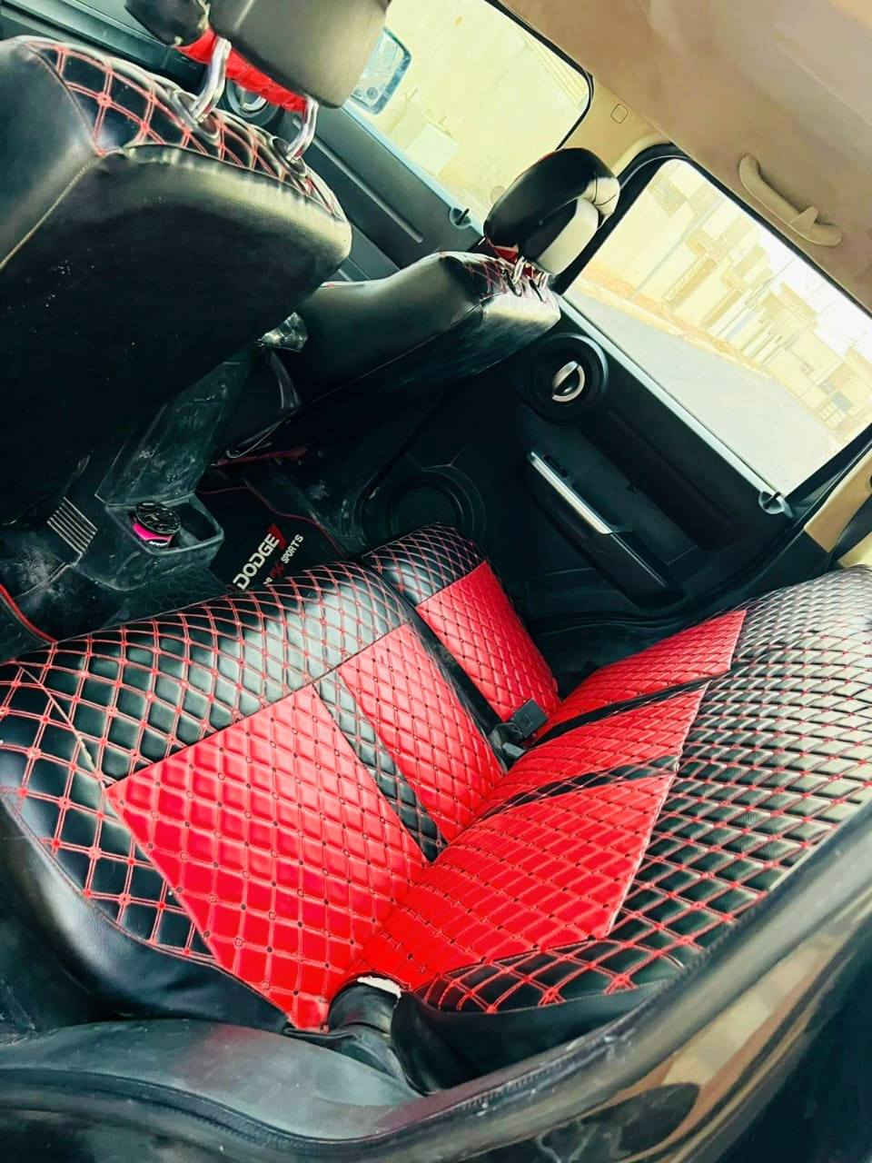 السلام عليكم دوج نيترو 2011 لون اسود رقم واسط مشروع وطني ب اسمي تحويل ثاني يوم  سنويه 2028
للبيع اومراوس السعر 85 وبيه مجال حك الجيه الرقم *********** بي واتساب
