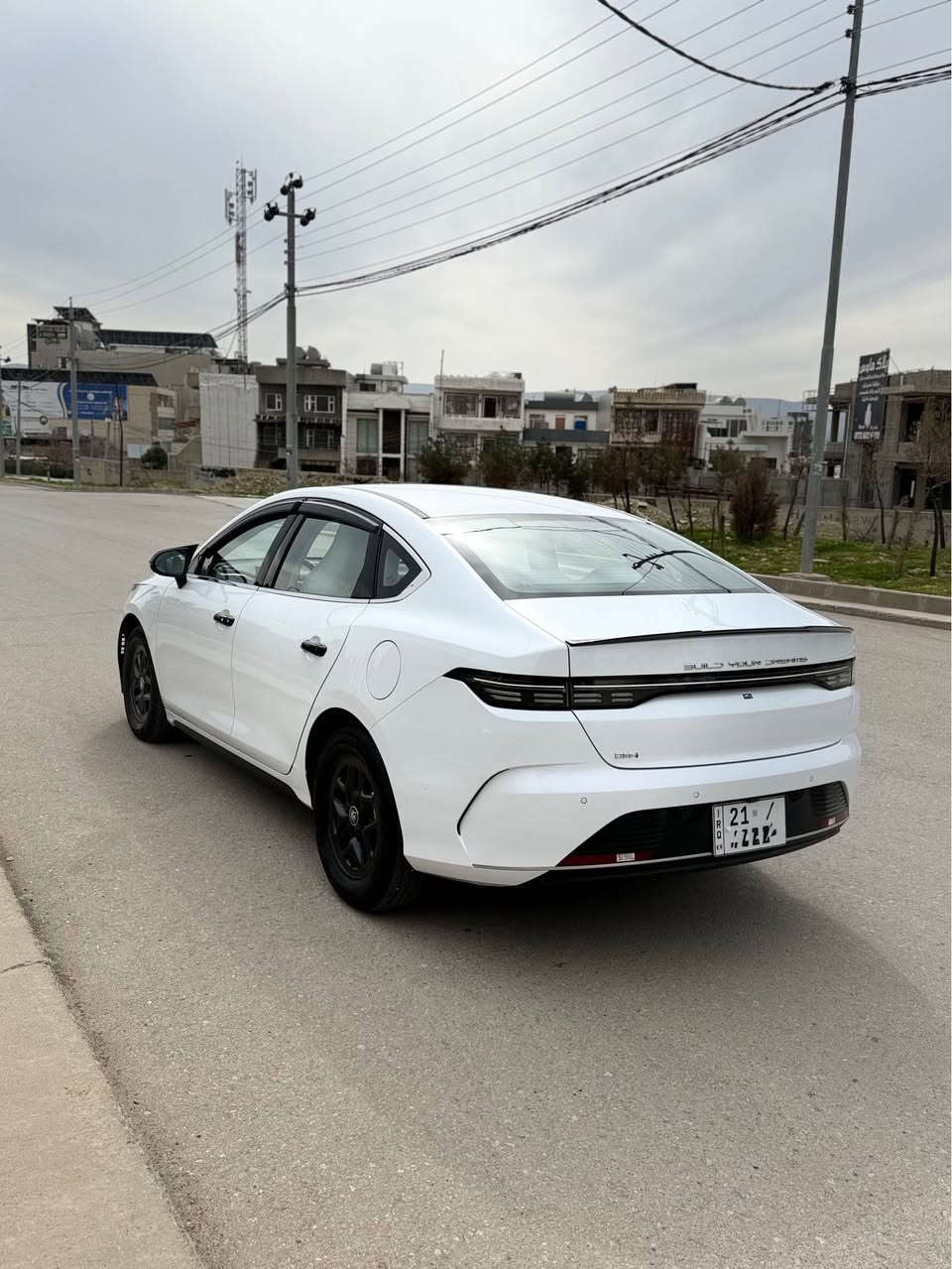 بیوایدی دیسترۆی ٢٠٢٥
٣٣٠٠ کم ڕۆشتووە 
ڕەقەم سلێمانی 
دەعامی بۆ دەعامی بە شەرت 
سعری ١٢٨ گەڵا 
***********
سلێمانی السليمانية, العراق
