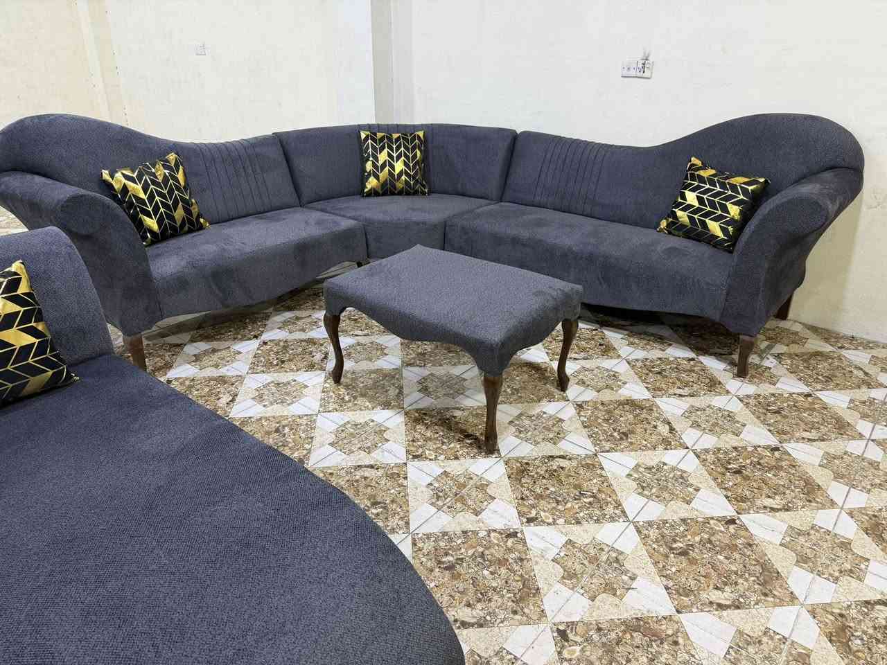 ئةم زاويية 10نةفةريية 
بؤفرؤشتن بيعيبة لوك لؤكة 
توركيية شتيكي تايبةتة 
ژم***********
شوين كةلار
