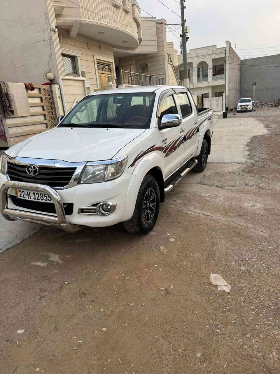 تویتا هایلوکس 2014 اوتوماتیك فورویل 
گیر محرك کفالە رەقم سنەویە مجدد 2030
حدادیە جدید تخم تایرات جدید تحویل او وکالە شرط مكان سيارة بكلار صونةر موجود بصورة 
سعر 220 بيمجال ليطيبين ***********
