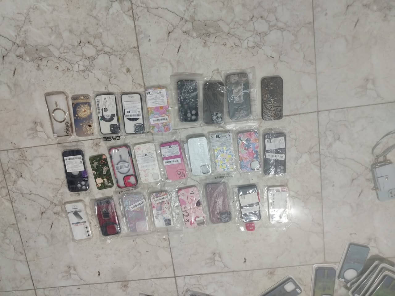 سلام عليكم اخوان عندي كفرات 500قطعه السعر قطعه ربع توصل عل خاص


**إذا كنت صاحب هذا الإعلان وتريد حذفه لأي سبب، رجاءا أرسل رسالة إلى الدعم الفني**
