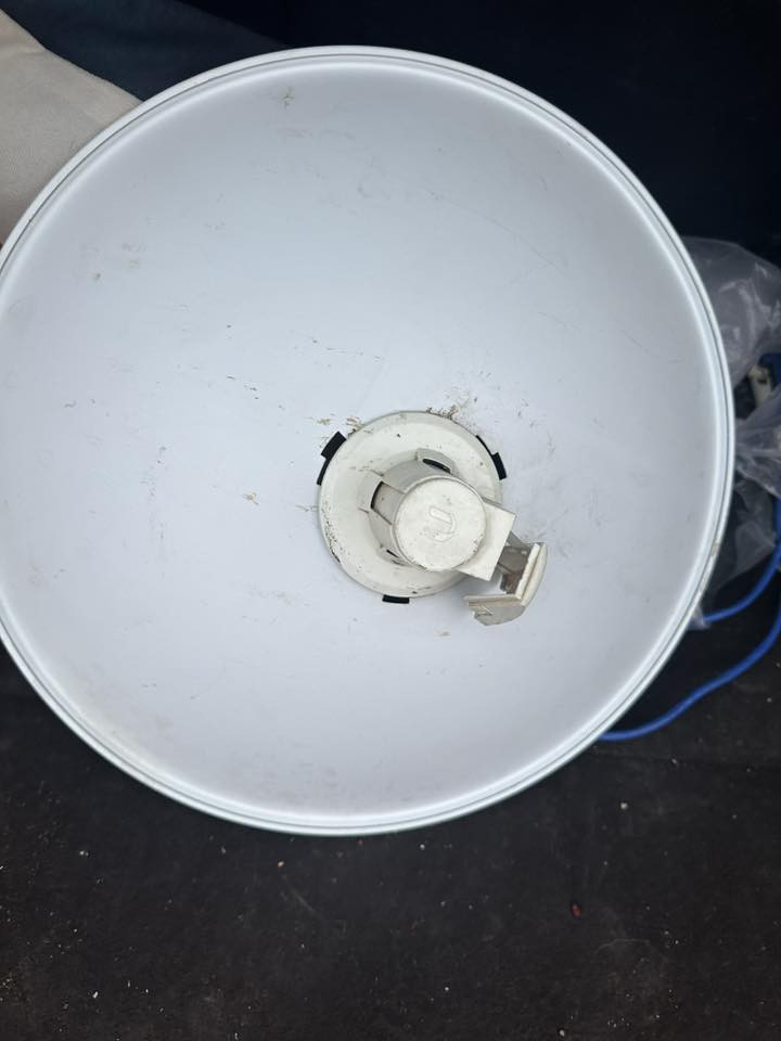 عاطل بدون قاعده ب10توصيل موجود ***********
