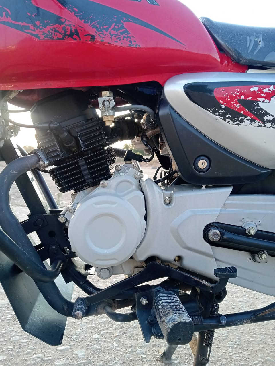 سلام عليكم بوكسر فحل رقم موديل 22 دراجه بعدهي جديده ما متعوبه
***********
