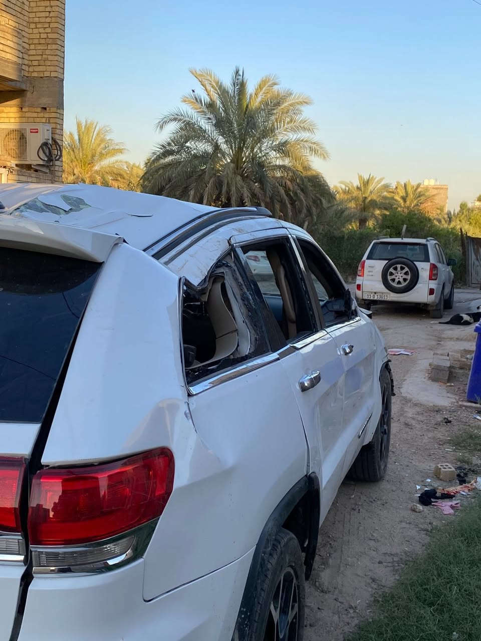 جيب لاريدو موديل 17 

سياره شغاله وتمشي وتبريد شغال 
العنوان الدوره البعيثه ‭+964 773 123 4462‬
السياره مصبوغه عام قبل الحادث
