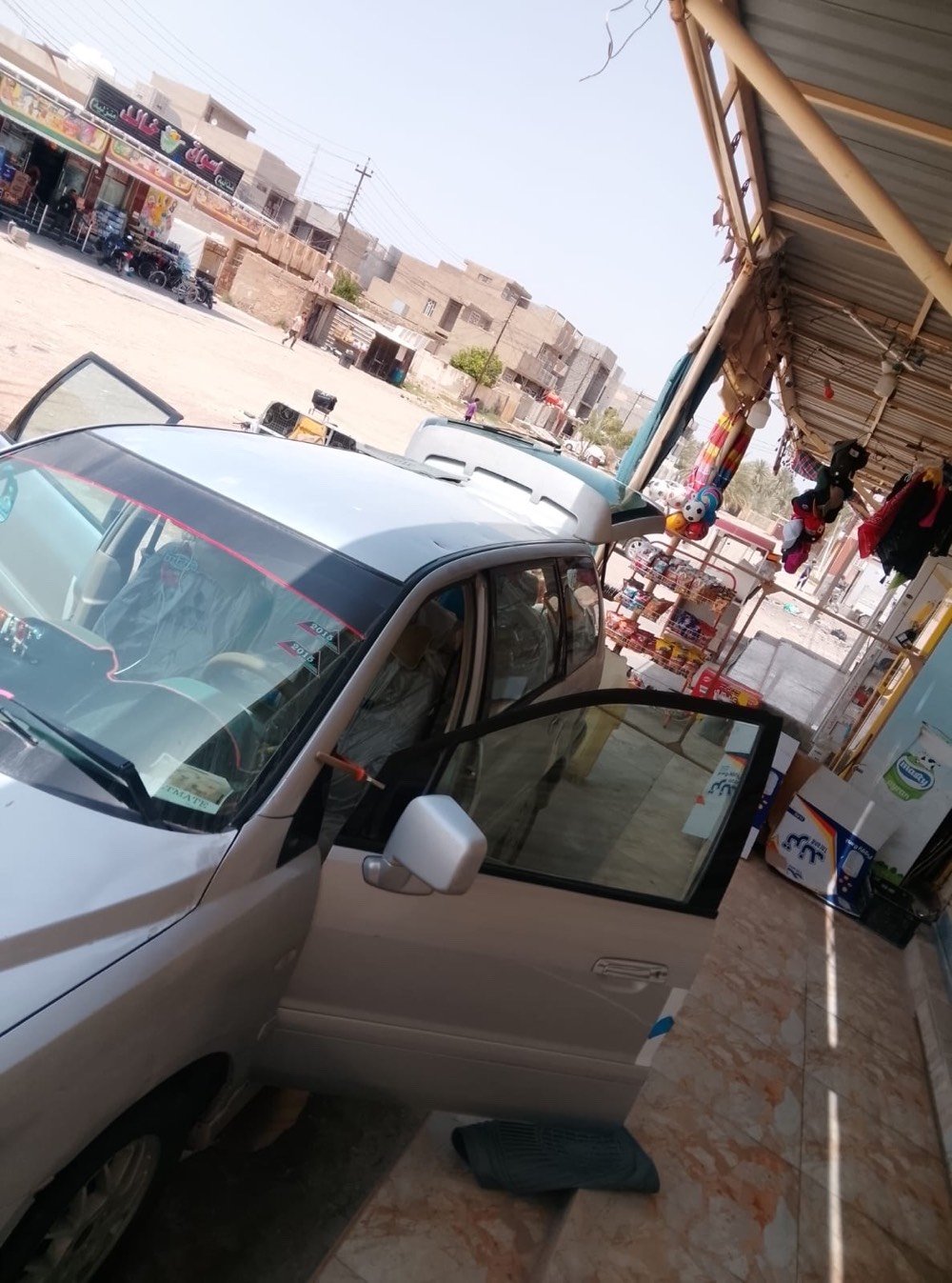 مسيوبيشي شاروت ٢٠٠٩ رقم ديالى باسمي انكليزي سنويه لل٣٠ محوره كير ومكينه كورلا ٢٠٠٠
كهربائيات كلها شغاله
زوج تايرات
تبريد ميشتغل بس غراضه موجودات
غرفه نظيفه كلش 
نقصها فقط دبلات اماميه
للبيع او مراوس حسب القناعه 
مكاني شهربان
***********