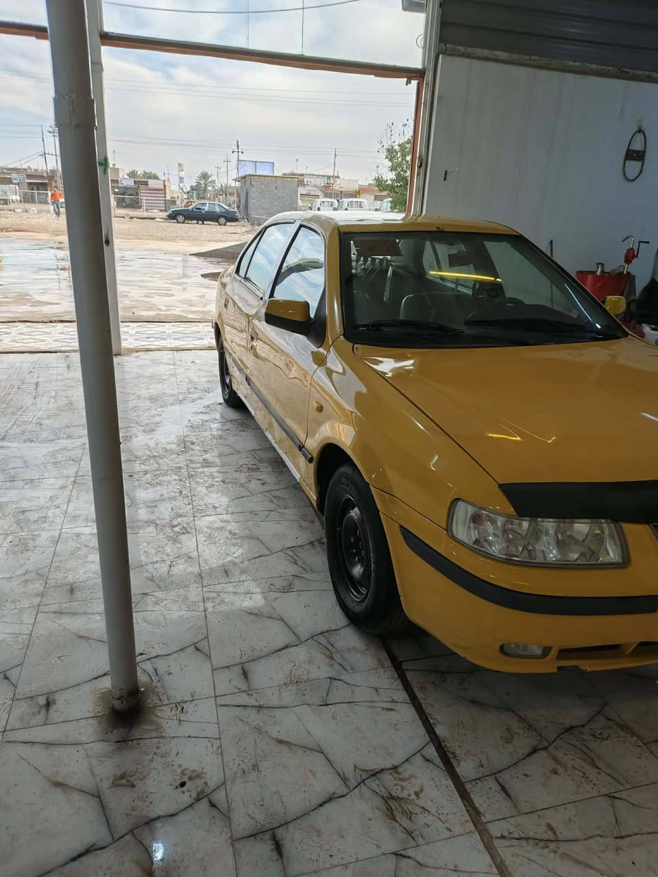 سلام عليكم سمند للبيع كير مكينه صدر جدد تبريد تدفئه كله شغال رقم بغداد أجره راعيها بغداد ماعليهه لا هئيه ولا غرامه مصفره موديل11سياره محدثه مكاني واسط قضاء الزبيديه السعر 28وبيها مجال ***********
