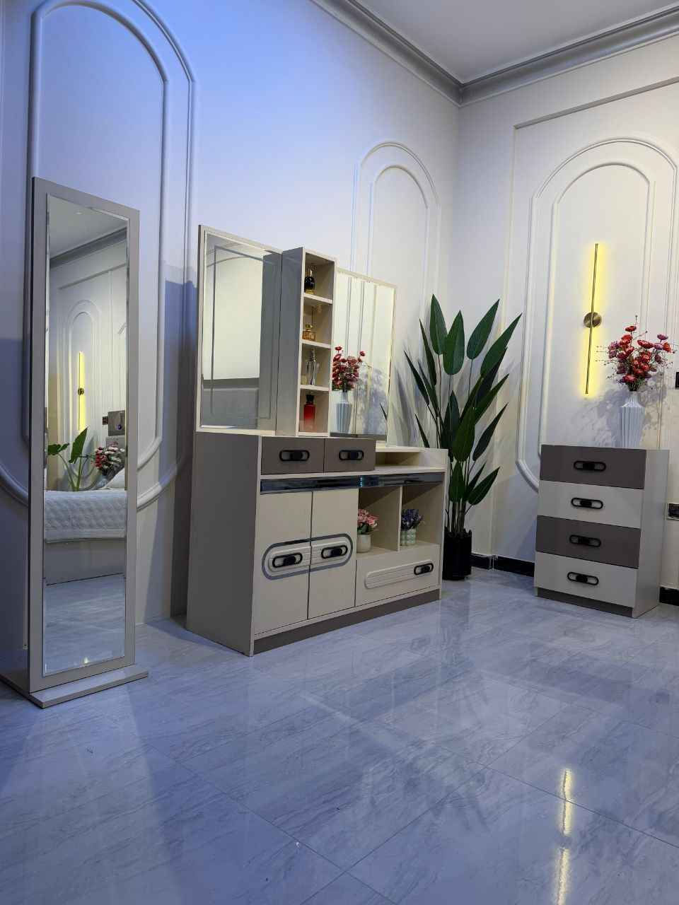 *تم وصول موديل ريال*
*10قطع الاصلي*
*قياس الكنتور ٣٣٥ سم *
*اناره بالسرير*
*انارة بالكنتور+مجرات*
*سكك مراحل تلي سكوب*
*ميز تواليت عرض١٣٥'سم ارتفاع ١٧٥سم*
*سرير مخزن+شازلون مخزن*
*قياسات الغرفه كلها عملاقة*
 *ابواب المنيوم ضد الكسر*
*تقاطيع الكنتور مختلفة*

*بسعر مليون و800 الف 
يتوفر توصيل بغداد والمحافظات 🩷
#اكسبلور #اثاث_منزلي #fyp #غرف_نوم #العراق بغداد, العراق


**إذا كنت صاحب هذا الإعلان وتريد حذفه لأي سبب، رجاءا أرسل رسالة إلى الدعم الفني**