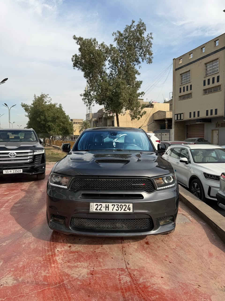 دوج دورنكو 2020
بدون دواخل
بدون ايرباك 
السياره RT 
محرك 5700
الحادث موضح بالصور
وبيها بارد بالجاملغ الخلفي
والسيارة ماشية 47 الف 
السياره رقم اربيل
فول مواصفات
تدفئه تبريد مقاعد
7 راكب
كراسي VIP
حساسات محيطيه
فتحة سقف
كامله السياره وحلوه
مكاني بغداد
240 ورقة وبيها مجال بسيط
***********
